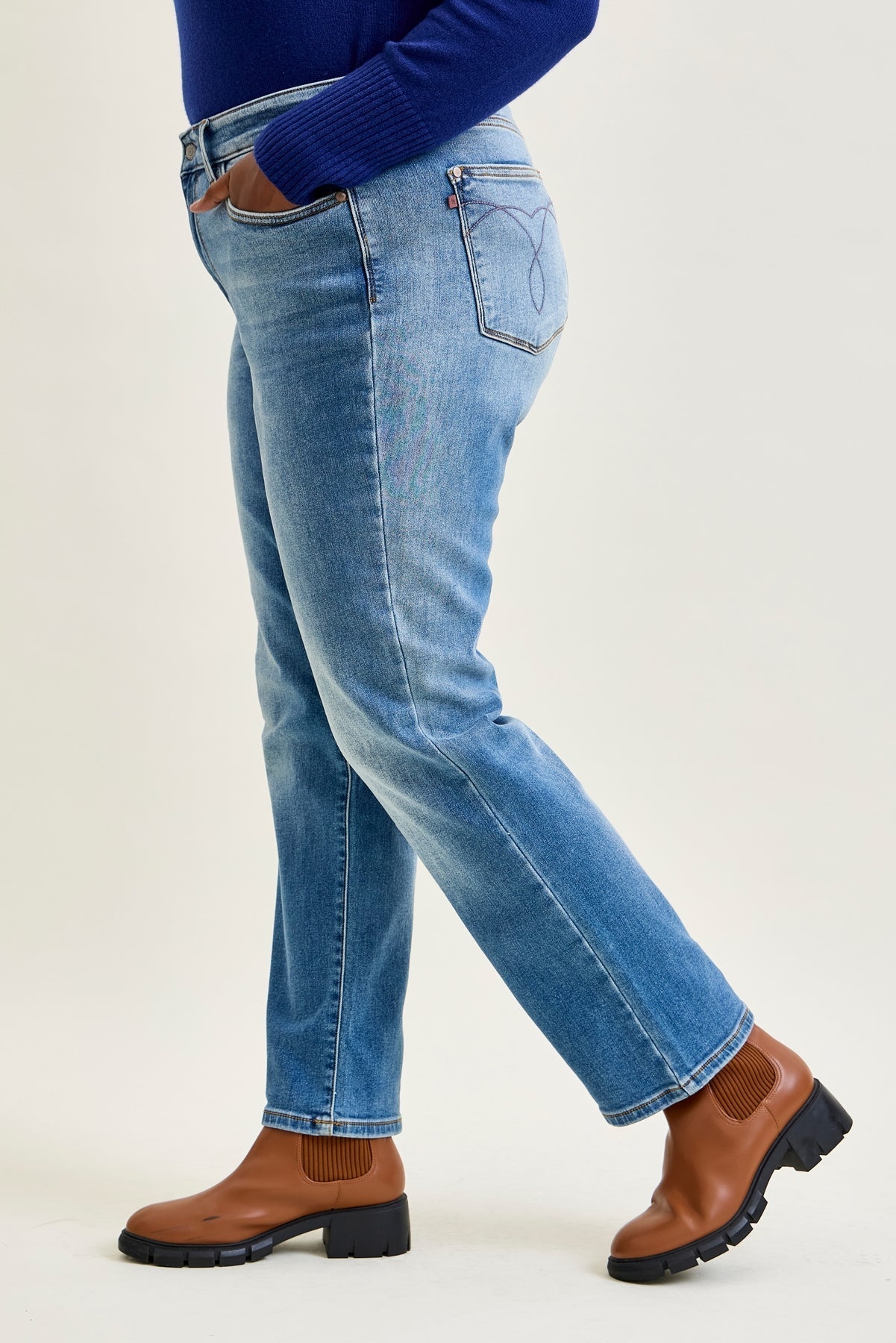 Delaney Vintage Wash ThermaDENIM Straight Fit Plus