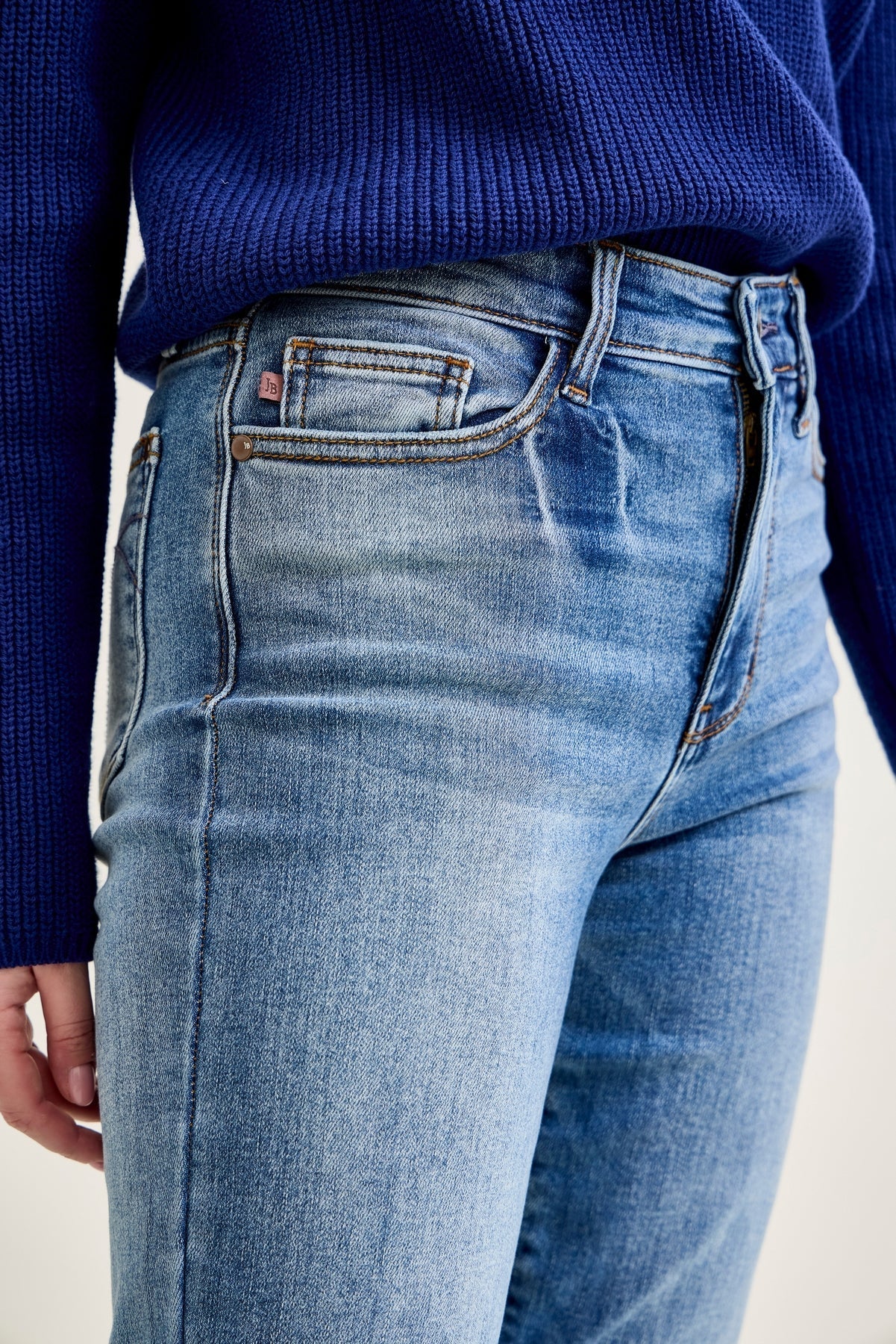 Delaney Vintage Wash ThermaDENIM Straight Fit